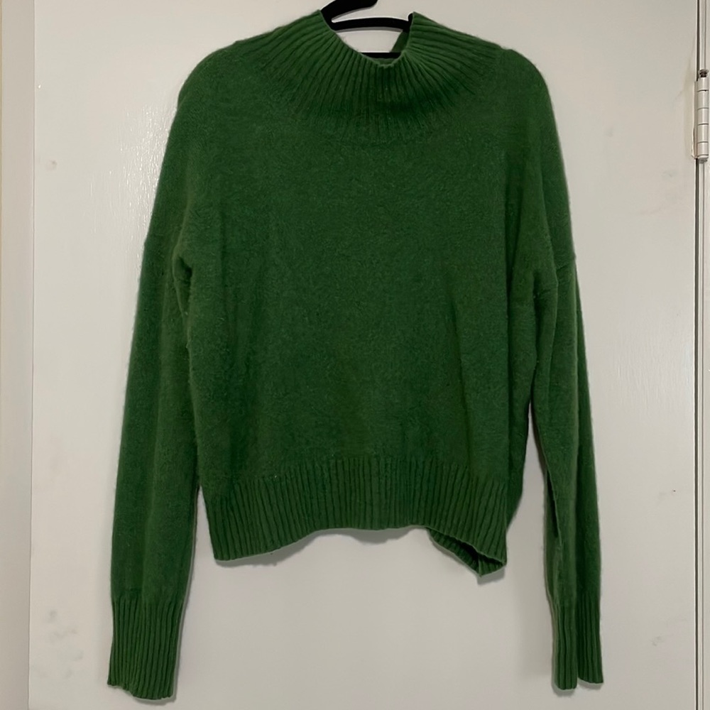 FP CASHMERE SWEATER